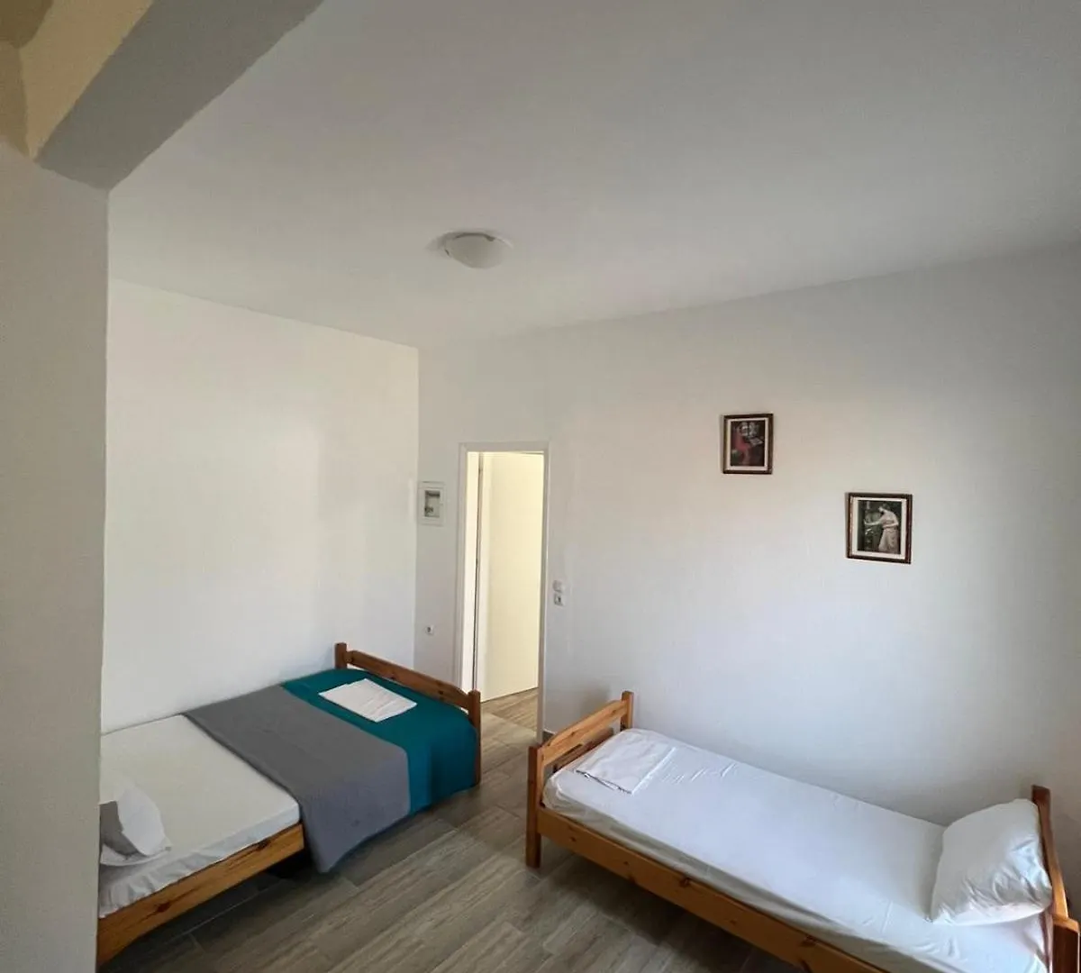 Paulos&Mary Apartment Flogita