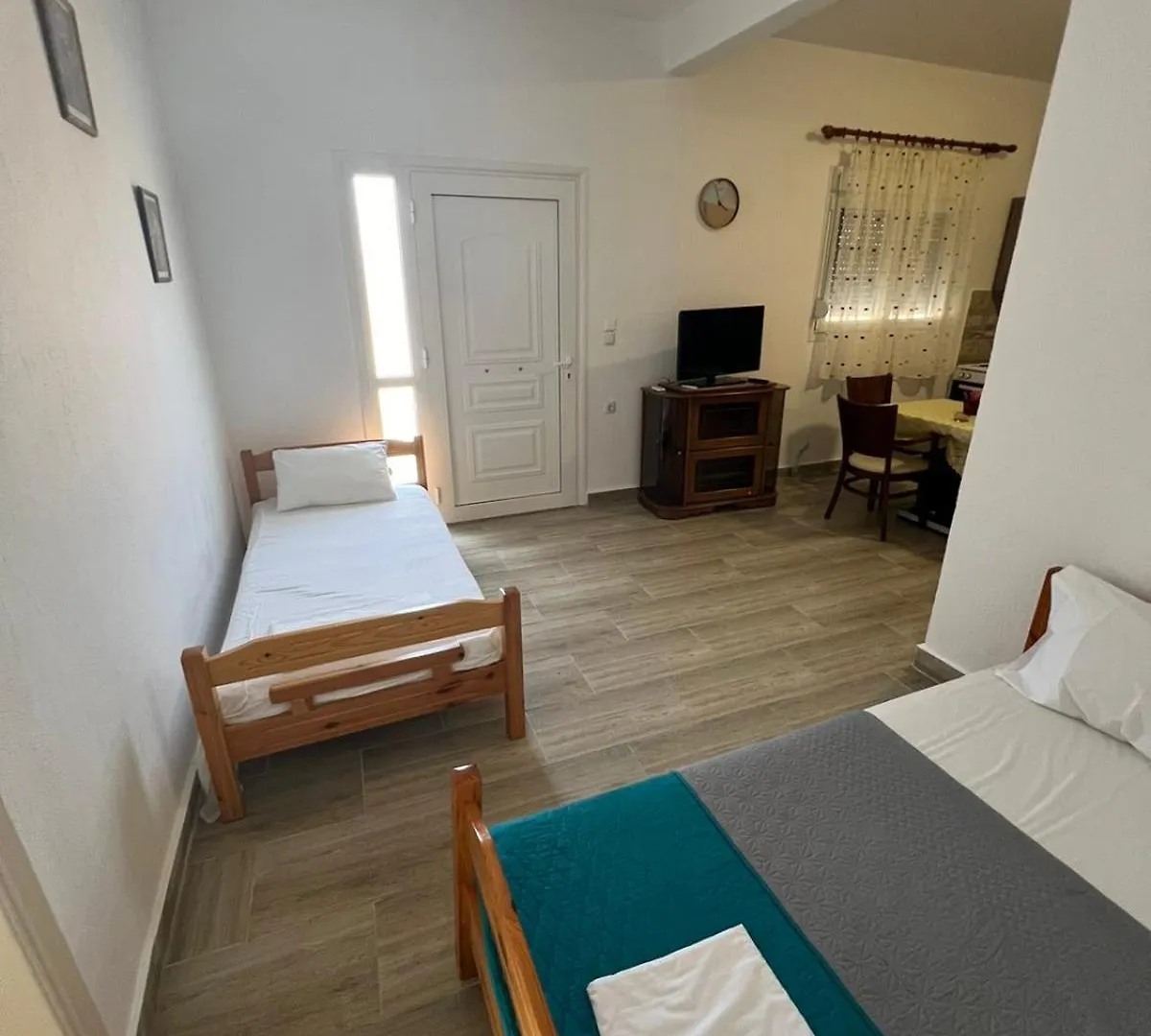 Paulos&Mary Apartment Flogita Greece